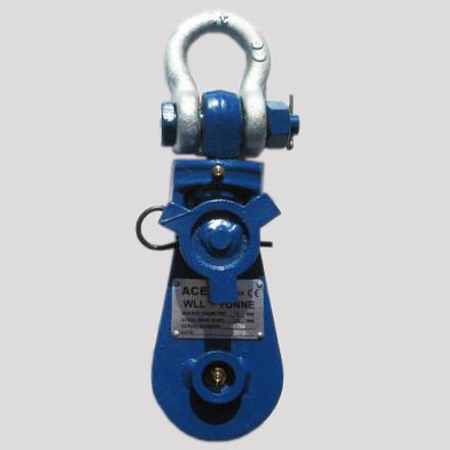 Lightweight Snatch Block Complete With Swivel Shackle