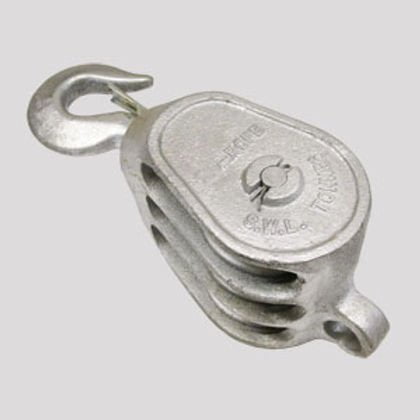 Galvanised Malleable Iron Blocks c/w Becket Eye Triple Sheave Swivel hook
